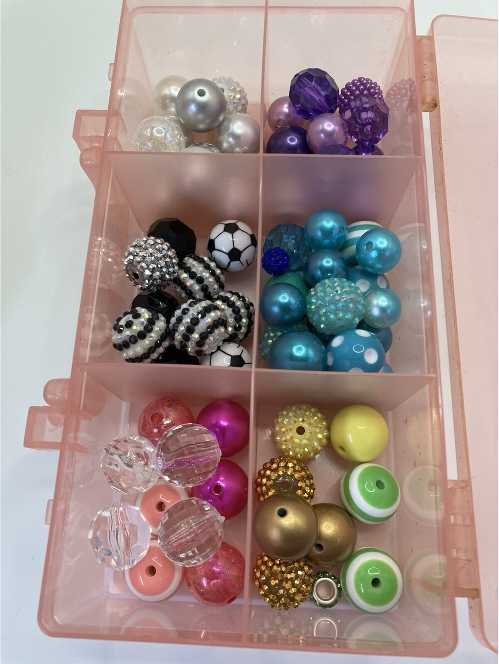 Lot Of Large Beads For Jewelry & Crafts Comes With Pink Case